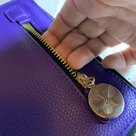 🤩🤩BAND NEW wallet big zipper🤩🤩 - Picture 3 of 7